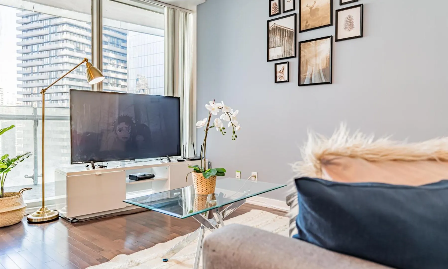 York Suites Toronto Apartment