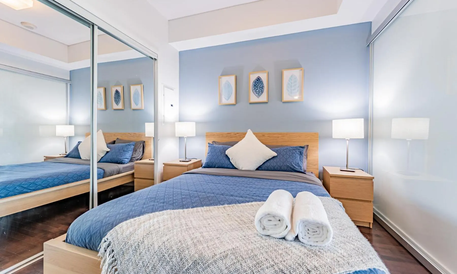 York Suites Toronto 0*,